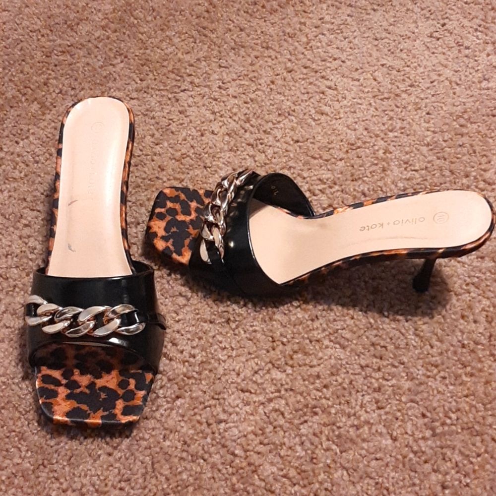Ladies Leopard Print Kitten Heels